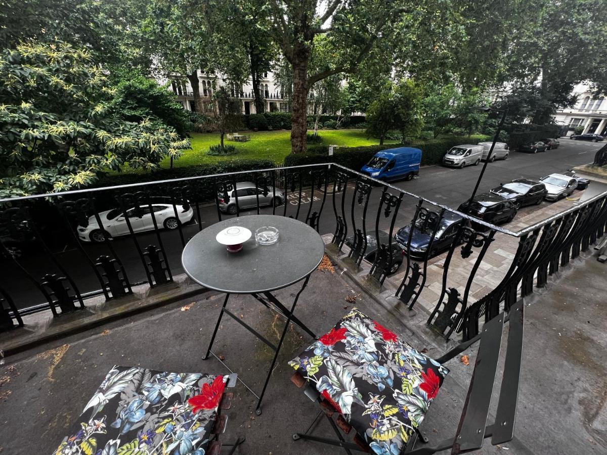 Hyde Park Studio Has Private Balcony With Tranquil Garden View Лондон Экстерьер фото
