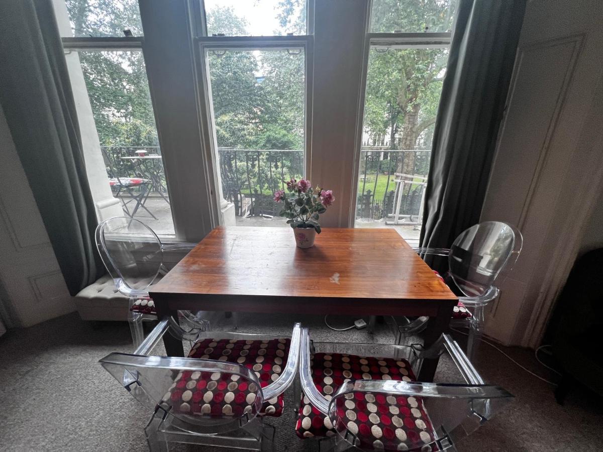 Hyde Park Studio Has Private Balcony With Tranquil Garden View Лондон Экстерьер фото