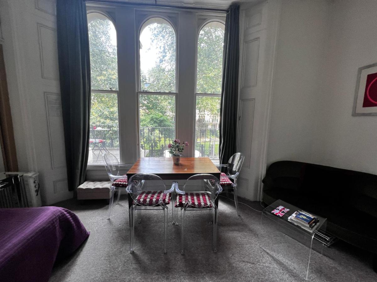 Hyde Park Studio Has Private Balcony With Tranquil Garden View Лондон Экстерьер фото