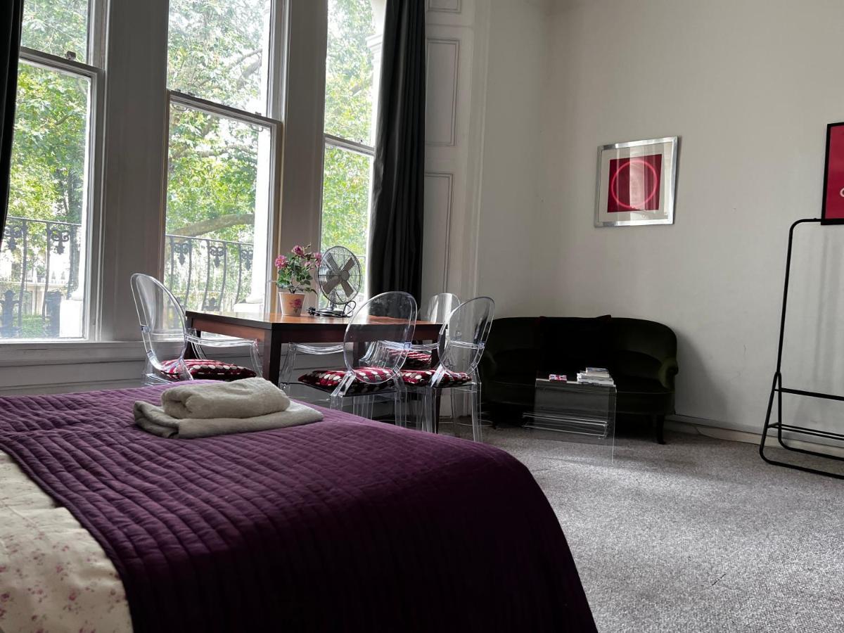 Hyde Park Studio Has Private Balcony With Tranquil Garden View Лондон Экстерьер фото